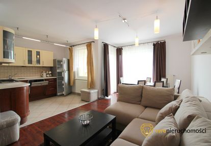 Dwupoziomowe 3-pokojowe mieszkanie z 2 łazienkami