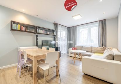 Słoneczne, 4-pokojowe z dwoma balkonami