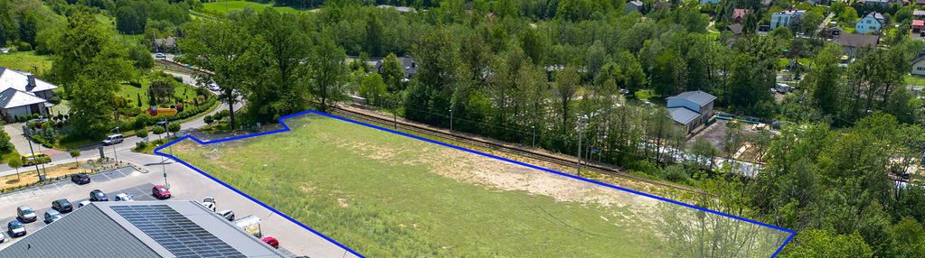 Działka, pozwolenie na 2 hale i biurowiec