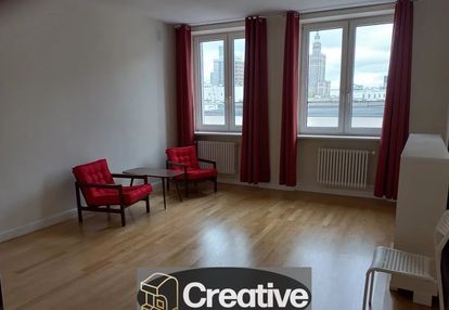 2-pokojowe mieszkanie z widokiem na pałac kultury.