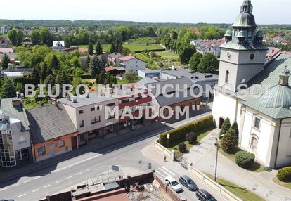 Nieruchomość w ścisłym centrum miejscowości