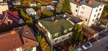 *funkcjonalny dom w otulinie zieleni/3 lokale*