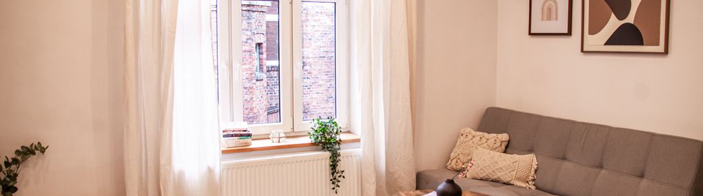 Klimatyczne mieszkanie w pięknej kamienicy/rynek