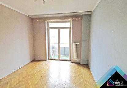 Przestronne 2 pokoje w ścisłym centrum z parkingiem