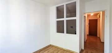 2 pokoje w ocieplonym bloku – wojska polskiego