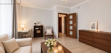 38m2 z oddzielną kuchnią/wysoki parter/swps 10min!