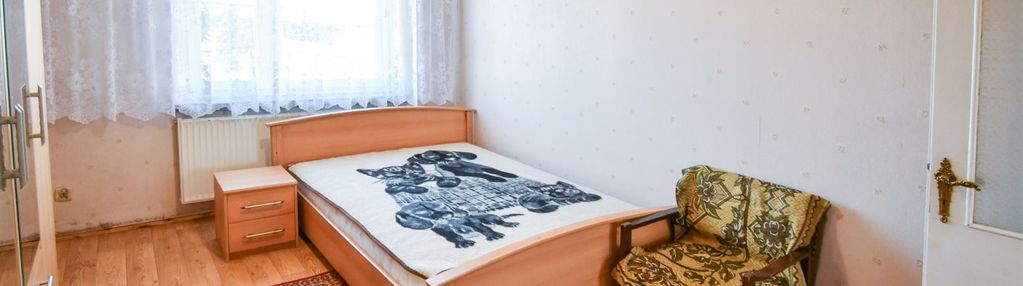 Na sprzedaż udział 1/2 domu, parter.