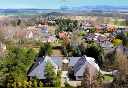 Sprzedaż dwóch domów - inwestycja