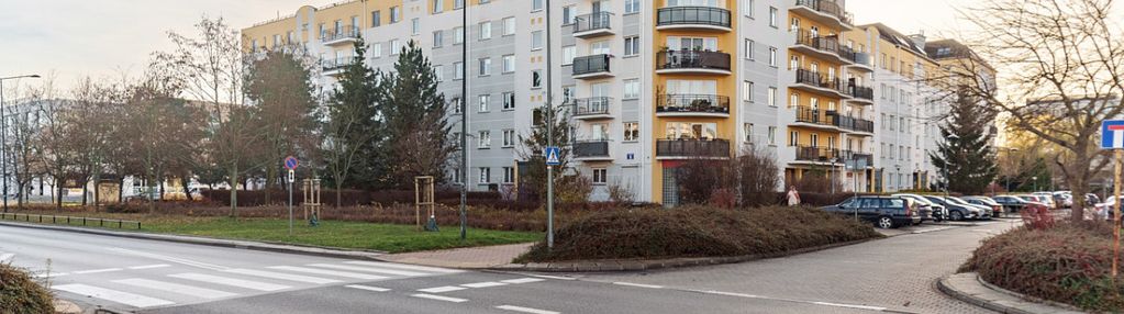 2 pokoje | winda | cisza | las | metro