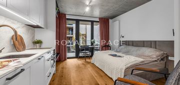 Nowoczesne studio z loggią przy emilii plater 15!