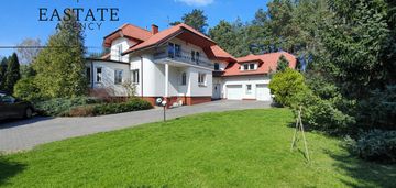 Przestronny dom- super lokalizacja i cena !