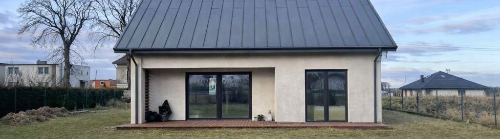 Dom w zielonej, nadmorskiej okolicy