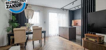 3 pokoje z balkonem, miejscem w hali i komórką!