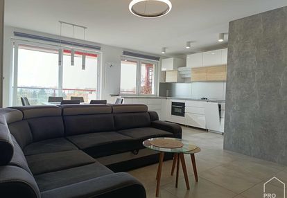 Dwupoziomowe mieszkanie w pobliżu radiostacji