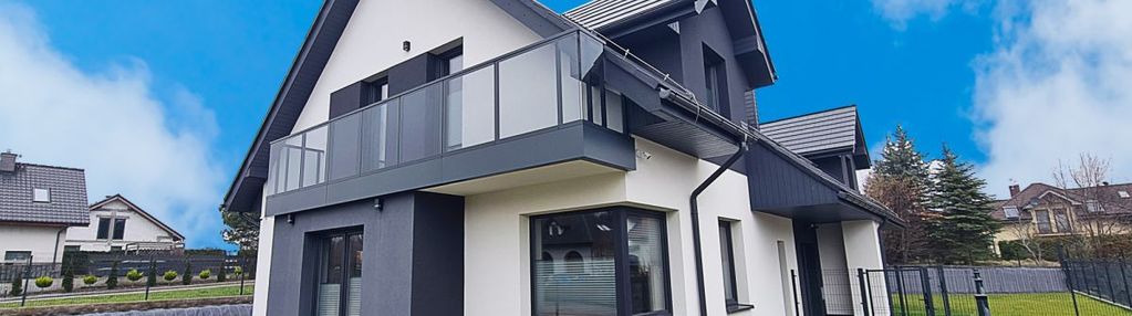 Nowoczesny dom nad jeziorem