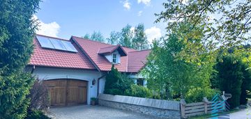 Rodzinny dom z klimatem|duża działka, domki i staw