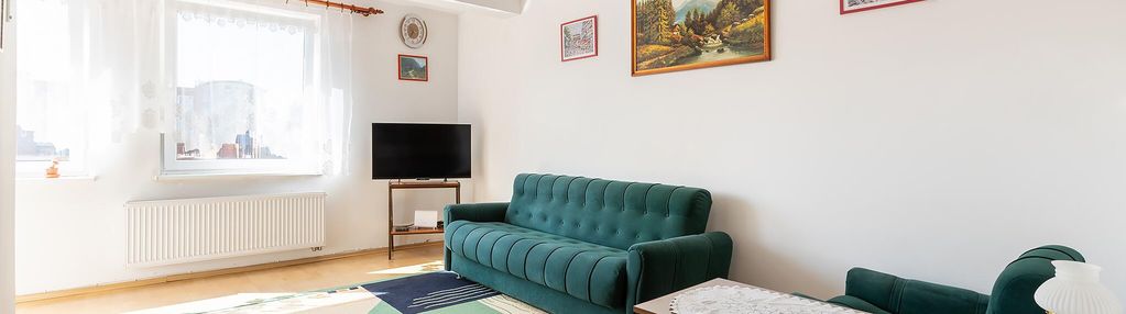 Dwa niezależne pokoje | osobna kuchnia | balkon | garaż