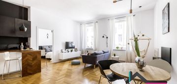 2-pokojowy apartament w kamienicy na poznańskiej