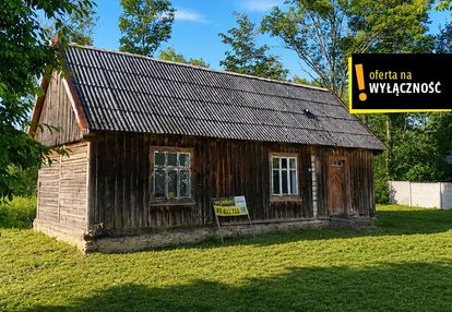 Dom z duszą z bala sosnowego w wiejskim zaciszu