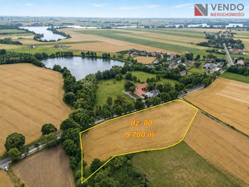 Działka 9700 m²_wz na 3 domy_media przy działce