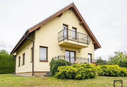 Spokój przedmieścia, komfort miasta - dom idealny!