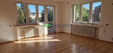 Wygodny dom w trakcie remontu, hostel/firma