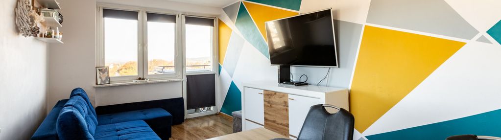 3 pokoje blisko skm, 6 piętro z pięknym widokiem.