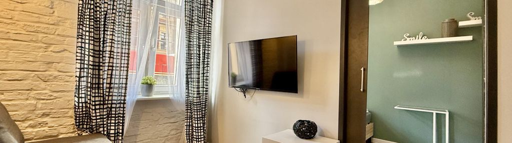**przytulne dwa pokoje w kamienicy w centrum**