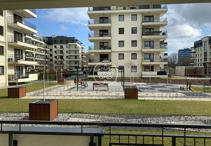 Osiedle paryskie komórka i miejsce parkingowe