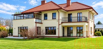 Willa z potencjałem biznesowym | działka 2200 m² |