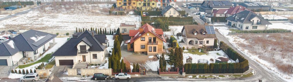 Przestrzenny dom w spokojnej okolicy