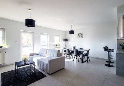 Nowoczesny salon 40m2/2balkony/garaz/piwnica