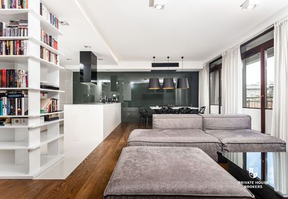 Komfortowy apartament w świetnej lokalizacji.4 pok