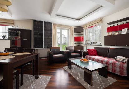 Dwupoziomowe i z garażem i zamknięte osiedle