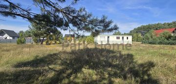 Działka w uroczym miejscu przy lesie i jeziorze