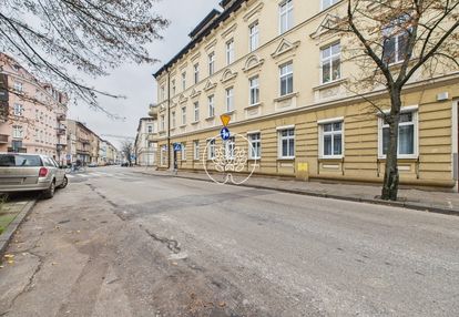 Kawalerka lub biuro w centrum, ul.pomorska, parter