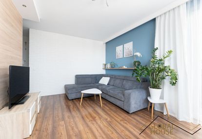 2 pok + os. kuchnia duży balkon do wejścia mpec