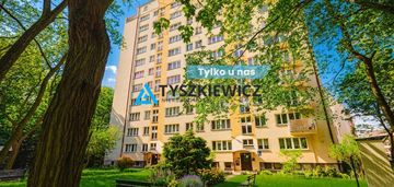 Mieszkanie z widokiem na morze w centrum miasta.