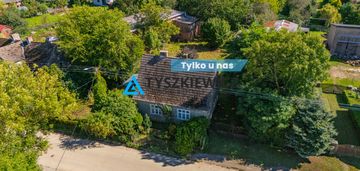 Sielski azyl z dawnych lat, duża działka z sadem
