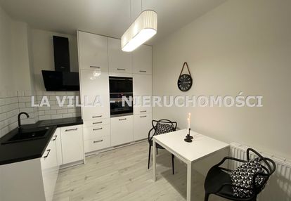 Atrakcyjny umeblowany lokal mieszkalny centrum!!!