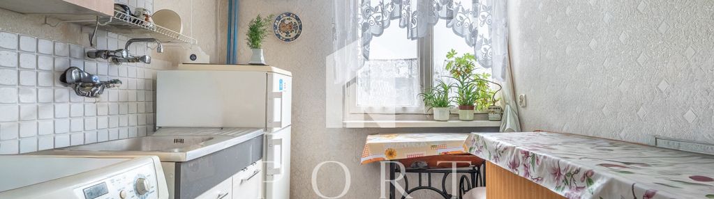 Potencjał na 3 pokoje w centrum gdyni.