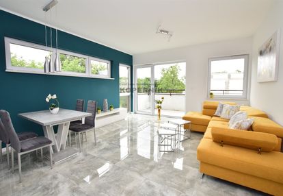 Centrum,2 pokoje,przestrzeń,balkon,garaż,komórka