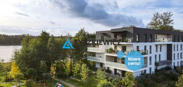 Przestrzeń|widok na jezioro|miejsce w hali|komórka