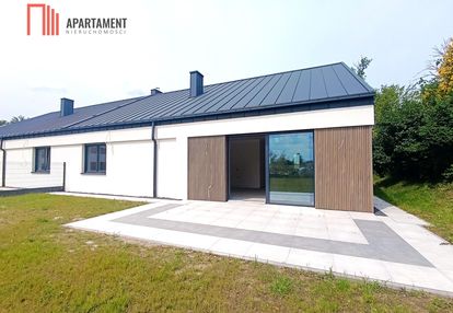 Parterowy dom w otoczeniu jezior | garaż | taras