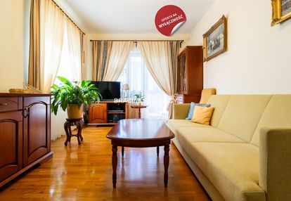 2pok 50m2 prądnik czerwony z 2 balkonami i garażem
