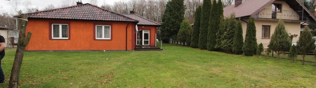 Parterowy dom na wyczerpach