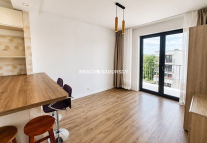 2 pokoje | 5. piętro | balkon | dąbska |garaż|
