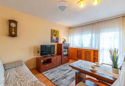 2 pokoje z balkonem, ciche osiedle, łódź-bałuty