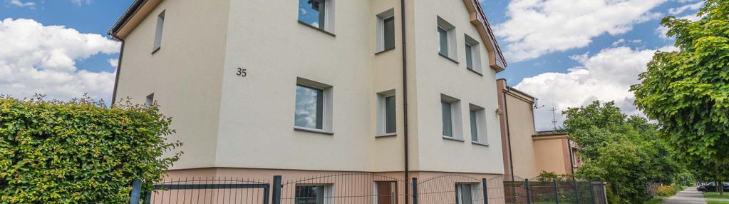 Duży dom wielorodzinny 3 piętrowy + piwnica