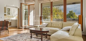 Apartamentowiec / garaż / komórka / loggia